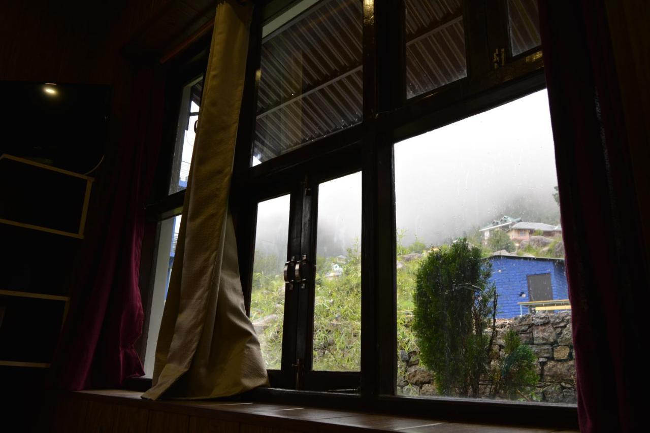 Utopia Hostels Dharamkot Mcleodganj Dharamsala Exteriér fotografie