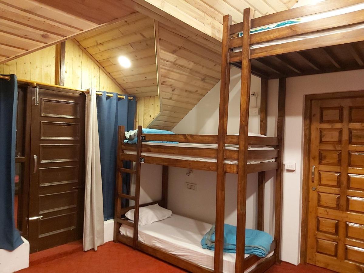 Utopia Hostels Dharamkot Mcleodganj Dharamsala Exteriér fotografie