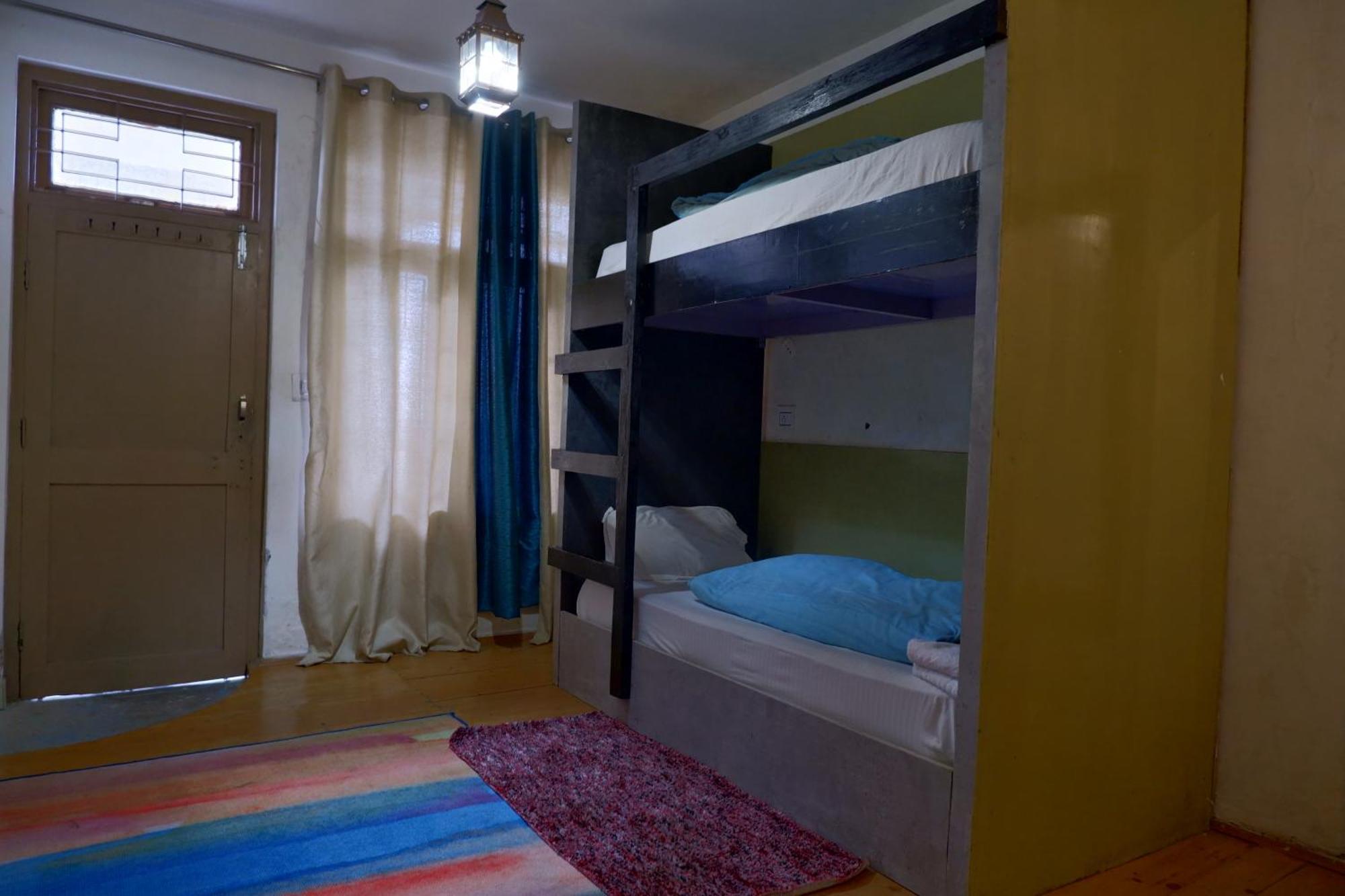 Utopia Hostels Dharamkot Mcleodganj Dharamsala Exteriér fotografie