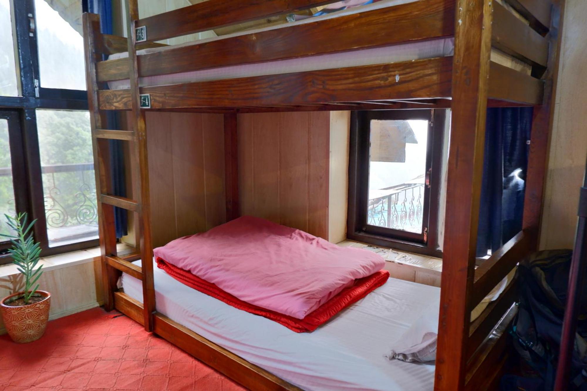 Utopia Hostels Dharamkot Mcleodganj Dharamsala Exteriér fotografie